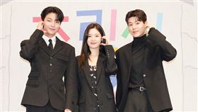 《偶然成為家人》黃寅燁、鄭彩娟、裴賢聖。（圖／愛奇藝國際站提供）