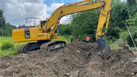 農地,怪手,山老鼠,櫸木,屏東縣,高樹鄉,高雄,六龜區