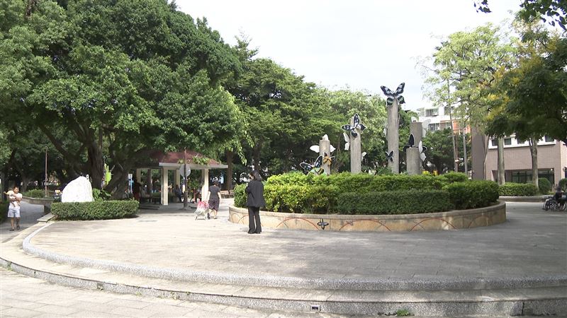 新北怪男公園隨機抱童　阿嬤制止險遭扁