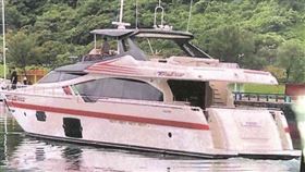 ▲載著朱國榮潛逃菲律賓的遊艇曝光，最後被開到蘇比克灣委託出售滅證。（圖／翻攝畫面）