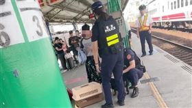 她要求「幫扛狗籠行李」遭拒竟大鬧月台