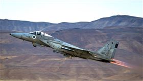 黎巴嫩官媒：以色列空襲徹底摧毀百年清真寺。空軍,轟炸,F15,F16。臉書