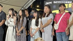 基隆市長罷免案失敗，拆樑志工落淚。（圖／記者李依璇攝影）