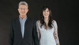 黃小柔（右）和老公結婚10年。（圖／翻攝自黃小柔IG）