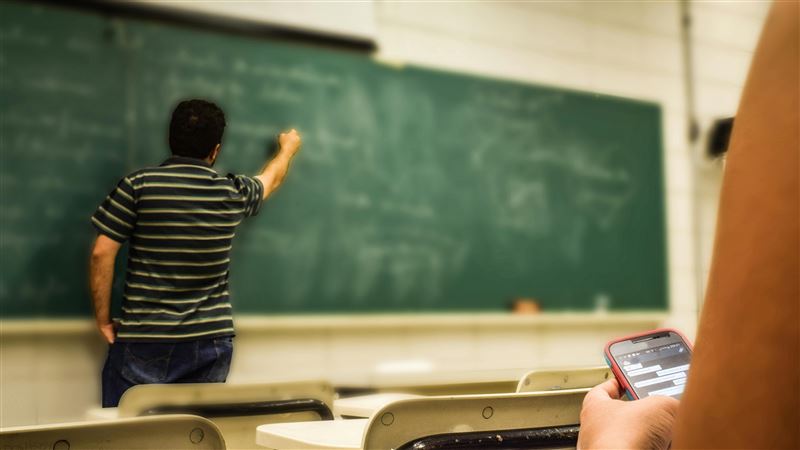 教師工會痛批家長介入如選妃！學者這樣說