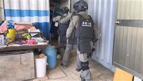 南投「狗頭幫」，吳姓角頭，恐嚇公標案包商，砂石，擁槍自重，殺人未遂通緝(圖／翻攝畫面)