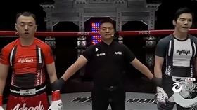 向佐（右）曾與網紅藥水哥（佐）一起對打（圖／翻攝微博）