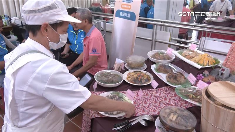 手腳慢吃不到！四炆四炒客家菜　百桌秒殺