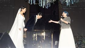 蕭敬騰婚禮小燕姐（圖／喜鵲娛樂提供）