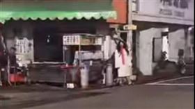 彰化張、曾2名直播主扮鬼嚇人遭判罰鍰8千元。（圖／翻攝爆料公社二社）