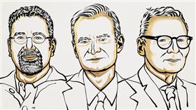 羅賓森（James A. Robinson）和美國麻省理工學院教授艾塞默魯（Daron Acemoglu）、強生（Simon Johnson）獲頒2024年諾貝爾經濟學獎。（圖／翻攝自Nobel Prize 臉書）