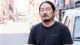 金度潤曾想動手術矯正瞇瞇眼，但現在已成為他的標誌。（圖／林士傑攝 CTWANT提供）　