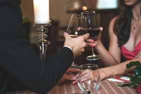 約會,曖昧對象,約吃飯
（示意圖／翻攝自PEXELS）