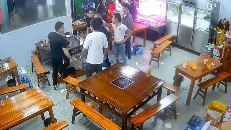 女友人被偷瞄　他爆氣挑釁遭6惡煞痛毆
