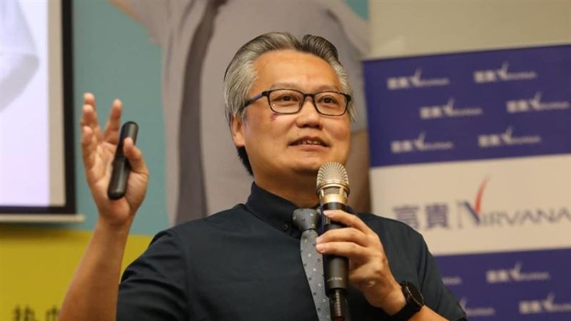 陳志金醫師重申，他想說的是，雖然辛苦，但是，不是不可能！祝福就好，不需要去懷疑別人！更不需要用自己狹隘的眼光去看世界。（圖／翻攝自臉書Icu醫生陳志金）