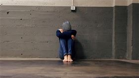 崩潰,悲傷,分手,難過,哭（示意圖／翻攝自pixabay）