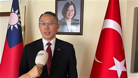 亞塞拜然媒體專訪駐土耳其代表黃志揚駐土耳其代表黃志揚近日接受亞塞拜然「報導者新聞社」專訪。（駐土耳其代表處提供）中央社  112年12月24日