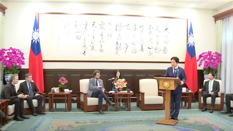 見無國界記者組織秘書長！總統盼共同打拚