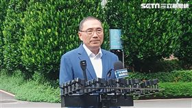 新北市長侯友宜今（17）日出席行政院會後受訪。（圖／記者盧素梅攝影)