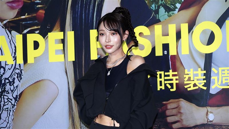 林襄走秀遭批不敬業　再度登時裝週吐陰影