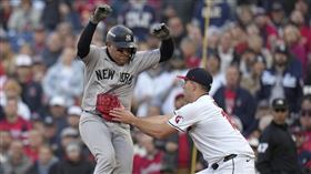 ▲洋基捕手崔維尼歐（Jose Trevino）季後賽首度上場，首打席敲安帶有打點。（圖／美聯社／達志影像）