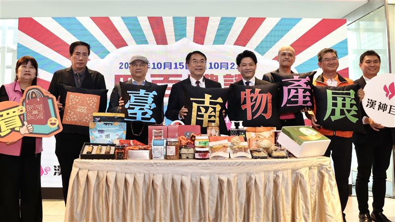 台南物產跨進高雄！黃偉哲不忘向鄰居推銷