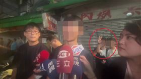 他見3死車禍「嘻笑受訪」後方友人比YA　網友轟：無情冷血、態度輕挑