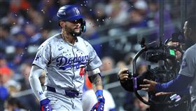 ▲道奇新秀帕黑斯（Andy Pages）季後賽炸裂雙響砲，寫下隊史紀錄。（圖／路透社／達志影像）