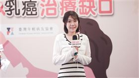 31歲乳癌病友柔柔，2年前摸到左側乳房有硬塊，初判為良性腫瘤，在親友建議下再度就醫接受穿刺檢查，確診為三陰性乳癌。（圖／台灣年輕病友協會提供）