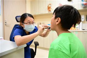 「會走路的肺炎」來了！ 幼童感染黴漿菌倍增　（圖／翻攝畫面）