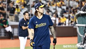 ▲中職35年台灣大賽G1，中信兄弟外野手張志豪賽前打擊練習。（圖／記者劉彥池攝影）