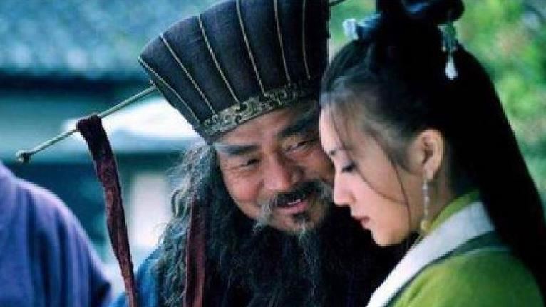 三國不存在的12人！一女史上最美一男封神