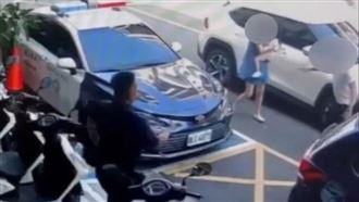 好暖！2歲女童喝奶昏厥　熱血警出手