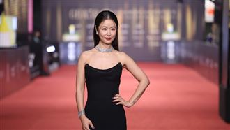 林心如慌亂上台楊謹華急擋　網：真好姊妹