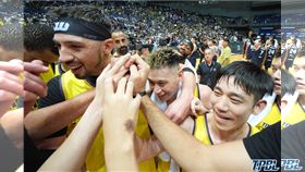 新北國王林書豪率隊在TPBL聯盟開幕戰取得開門紅。（圖／TPBL聯盟提供）