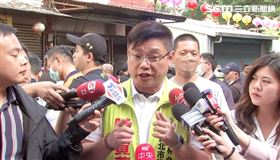 台北市議員陳賢蔚出席葫蘆寺恭祝觀音佛祖出家紀念日暨捐贈儀式前受訪