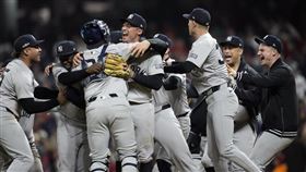 紐約洋基隊在美聯冠軍系列賽第5戰以5：2擊敗克里夫蘭守護者，率先挺進世界大賽。（圖／美聯社／達志影像）