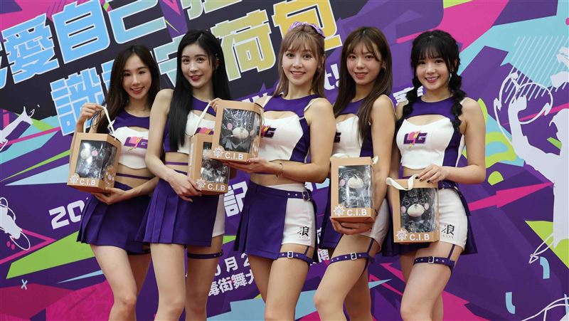 電豹女小馨出席活動展現甜美外型與陽光親和力