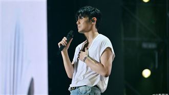 接招粉絲告白　李榮浩「那你挺早熟」