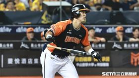 ▲中職35年台灣大賽G2，統一獅指定打擊蘇智傑內野滾地球打回球隊第6分。（圖／記者劉彥池攝影）