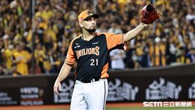 ▲中職35年台灣大賽G2，統一獅先發投手勝騎士5.2局失3分退場。（圖／記者劉彥池攝影）