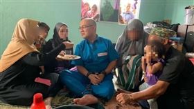 殘忍分屍，割陰莖、挖內臟，法醫花2.5小時拼不回碎屍　他逃死關23年獲釋（圖／翻攝自中國報）