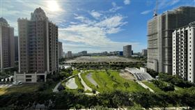 永慶推估桃園A7、青埔重劃區2025年將有3千戶以上預售交屋量，銀行房貸若持續緊縮，恐對區域房市產生衝擊。(房市示意圖)