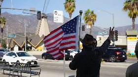 川普支持者加州造勢