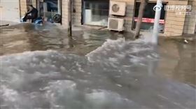 濱海新區出現海水倒灌情況。（圖／翻攝自微博@津門巴士）