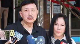 余天和李亞萍現身士林地方法院。（圖／記者楊澍攝）