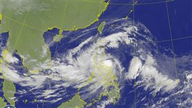 潭美颱風正逐漸北上中，受颱風及共伴效應影響，預估週四、週五將會是台灣雨勢最劇烈的時刻。