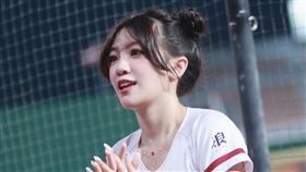 熊霓曝光變少。(圖/翻攝臉書)