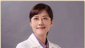 小森老師在「占星論天下－小森」貼出柯美蘭星座命盤指出，擺脫柯家陰影，回頭從醫柯美蘭才能獲得幸福與療癒。（圖／翻攝自占星論天下－小森粉專）
