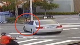 新埔,未成年,母女,撞擊,斑馬線（圖／翻攝畫面）